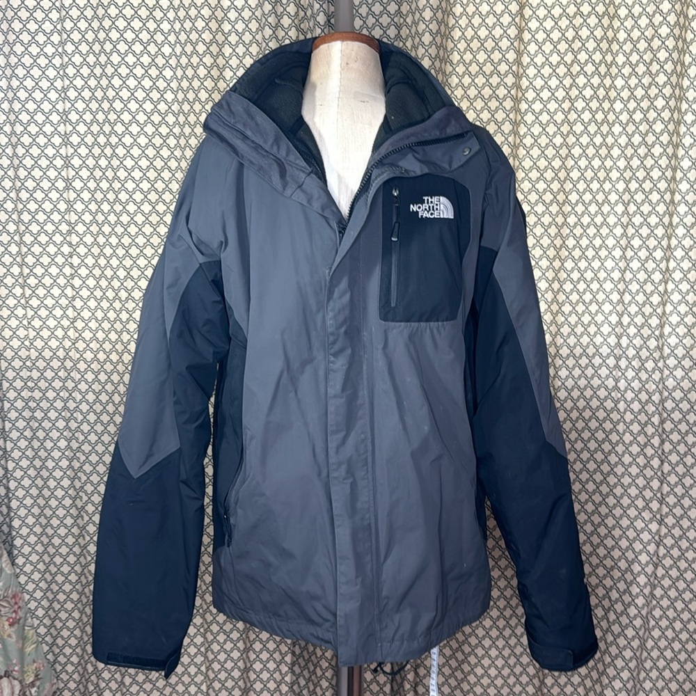 NORTH FACE Gray/Black Jacket